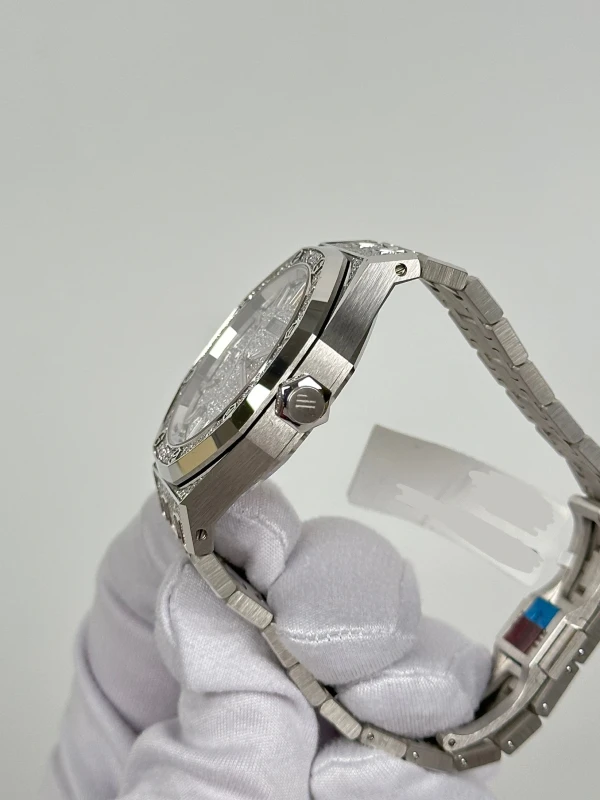 Audemars Piguet 15552BC.ZZ.1358BC.01 5