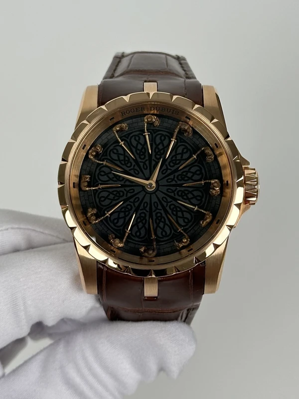 Roger Dubuis Table Ronde 45 DDBEX0495 rose gold 2