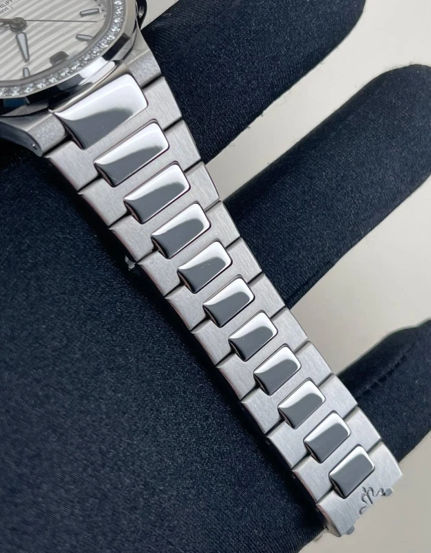 Patek Philippe Lady 7018/1 7018/1A-001 7