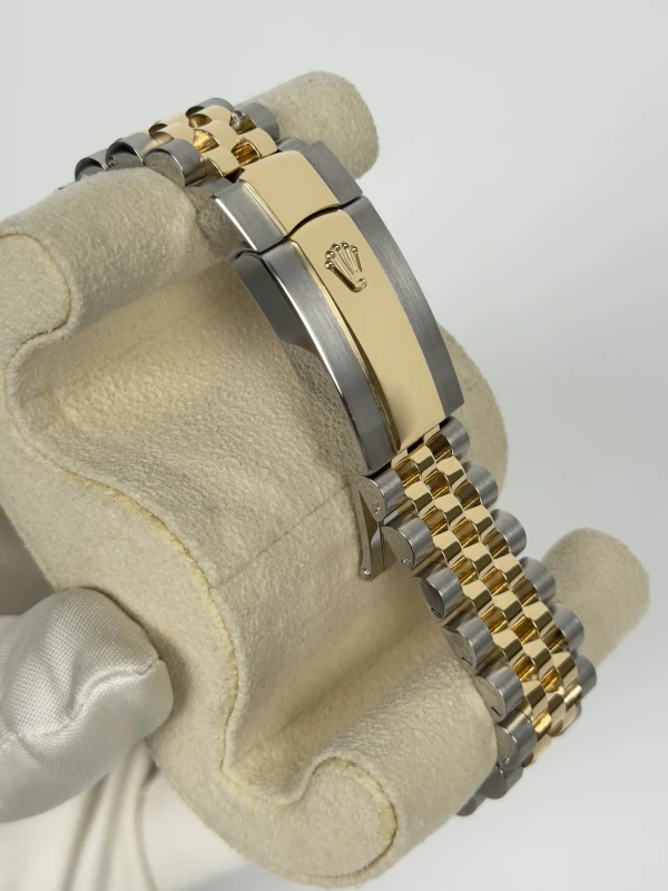 Rolex 36 MM, OYSTERSTEEL AND YELLOW GOLD 126233-0019 4