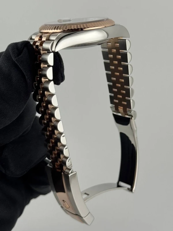 Rolex 36 mm, Oystersteel and Everose gold 126231-0013 7