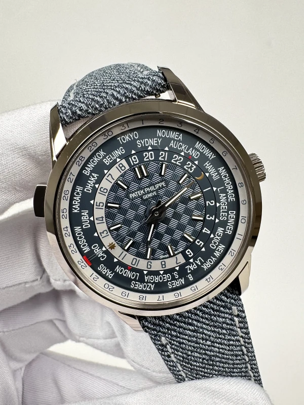Patek Philippe World Time 5330G 3