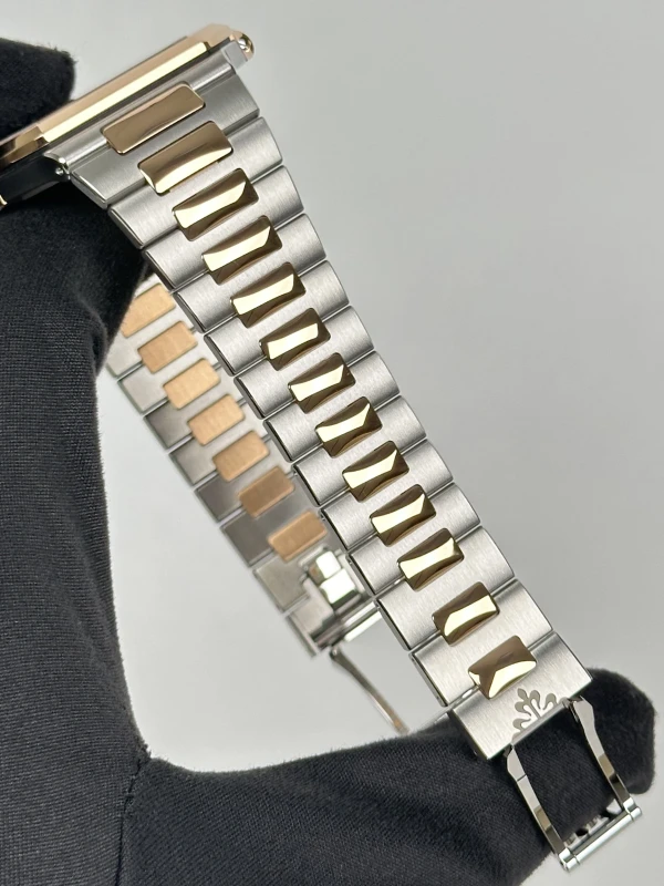 Patek Philippe 5821/1AR-001 6