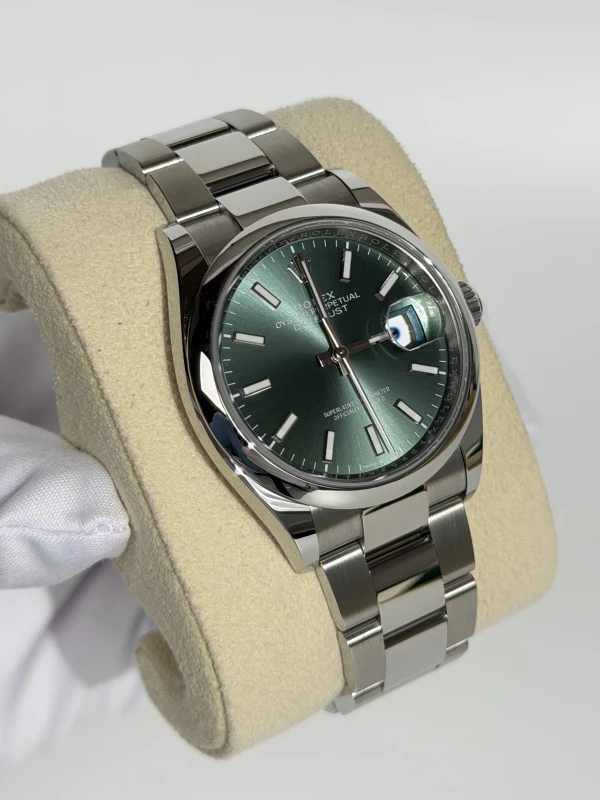 Rolex Datejust 36 mm Steel 126200-0024 2