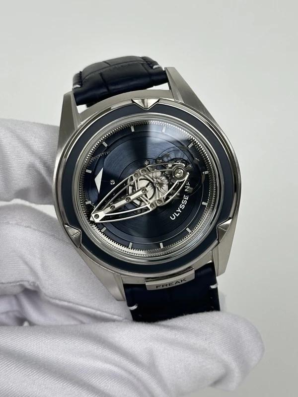 Ulysse Nardin Vision 2505-250 3