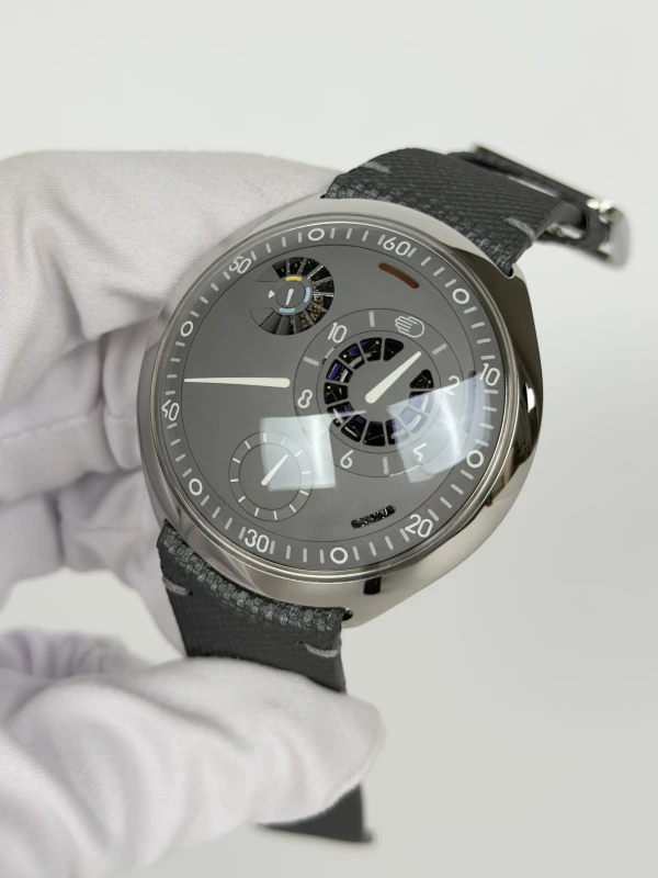 Ressence TYPE 2 Grey 4