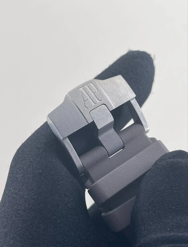 Audemars Piguet Chronograph 26400IO.OO.A004CA.02 7