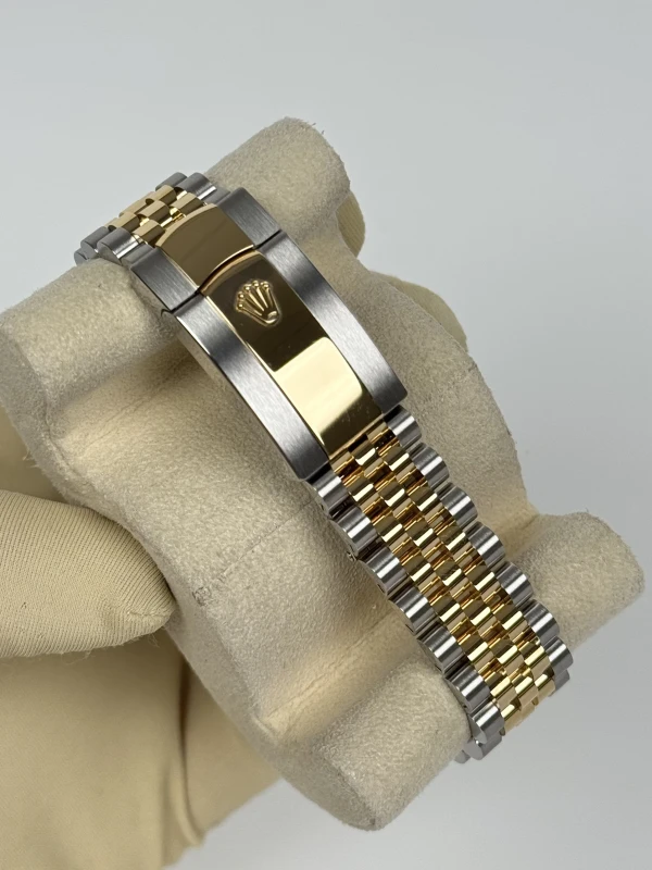 Rolex 36 MM, OYSTERSTEEL AND YELLOW GOLD 126233-0017 4