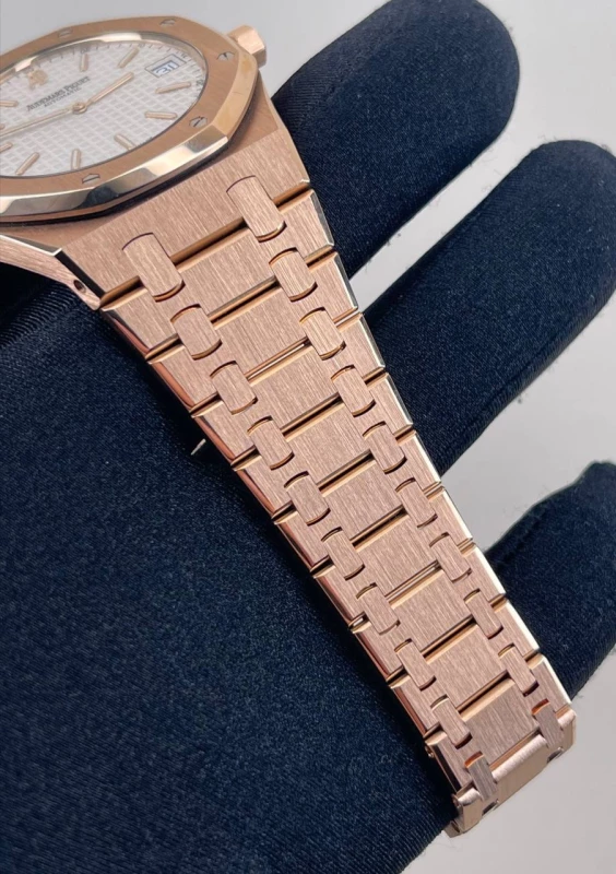 Audemars Piguet Royal Oak Extra-Thin 'Jumbo' 15202OR.OO.0944OR.01 6