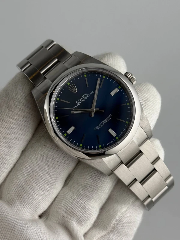 Rolex 39 mm, Oystersteel 114300-0003 8