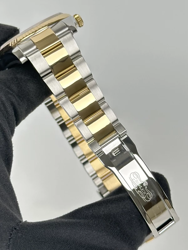 Rolex 36mm Steel and Yellow Gold  116233-0182 6