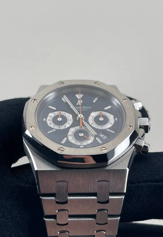 Audemars Piguet Chronograph 26300ST.OO.1110ST.07 4