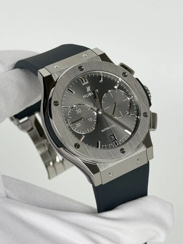 Hublot Classic Fusion Chronograph 45 mm 521.NX.7071.RX 3