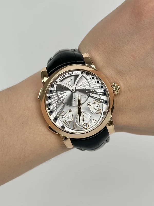 Ulysse Nardin Stranger 6902-125 9