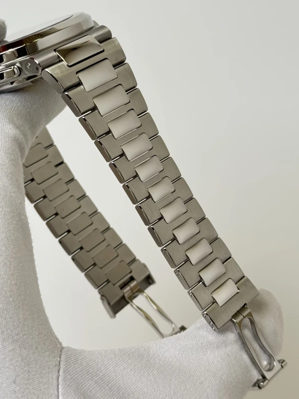 Patek Philippe TRAVEL TIME CHRONOGRAPH  5990/1A-001 6