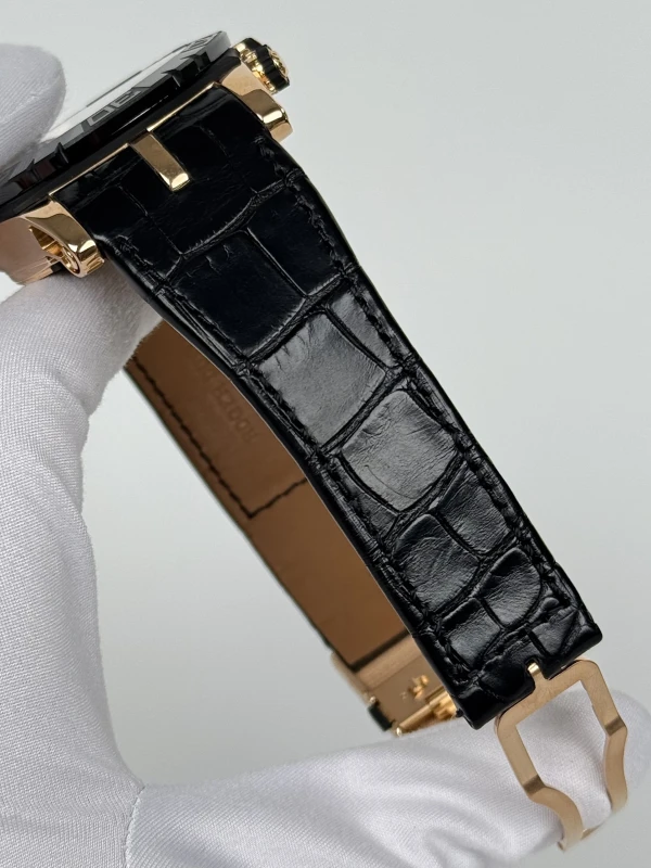 Roger Dubuis Chronograph DBSE0283 7