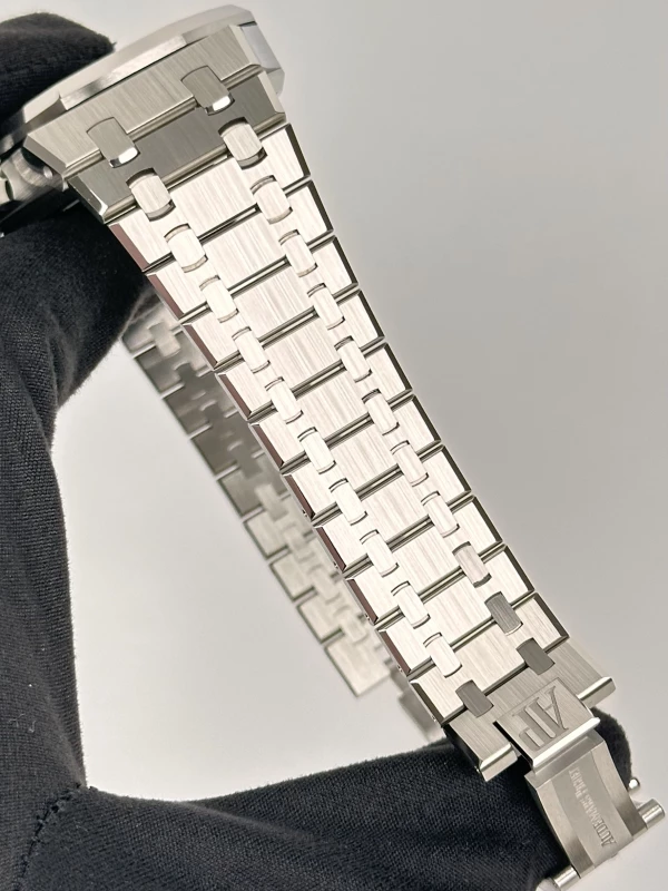 Audemars Piguet Selfwinding Chronograph 41 mm 26240ST.OO.1320ST.08 6