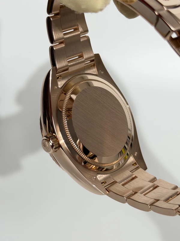 Rolex 42 mm, Everose gold 326935-0007 7