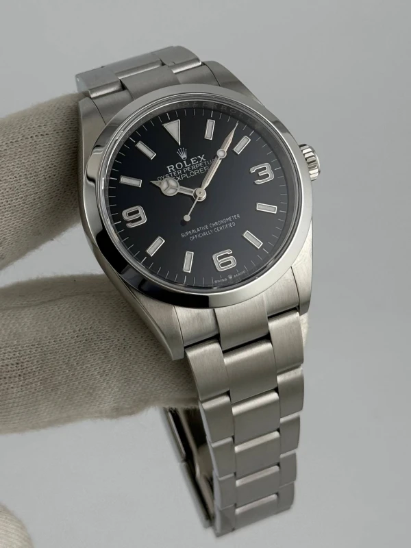 Rolex 36 mm Steel 124270-0001 3