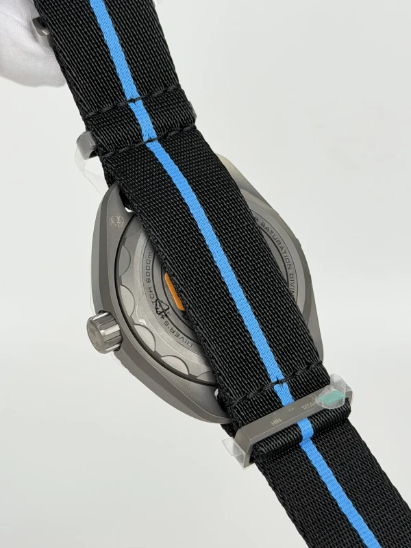 Omega SEAMASTER PLANET OCEAN 6000M 215.92.46.21.01.001 7