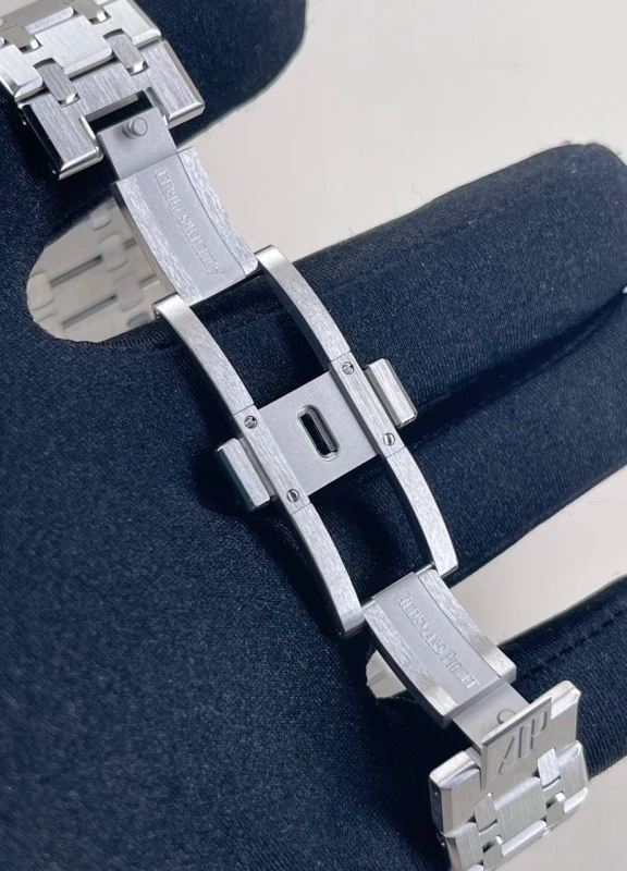 Audemars Piguet Selfwinding Chronograph 41 mm 26240ST.OO.1320ST.05 6