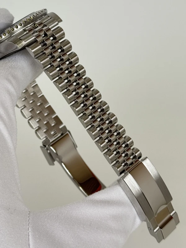 Rolex 126710GRNR-0003 3