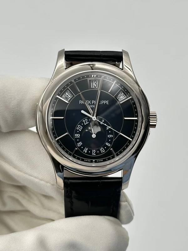 Patek Philippe ANNUAL CALENDAR 5205 5205G-013 2
