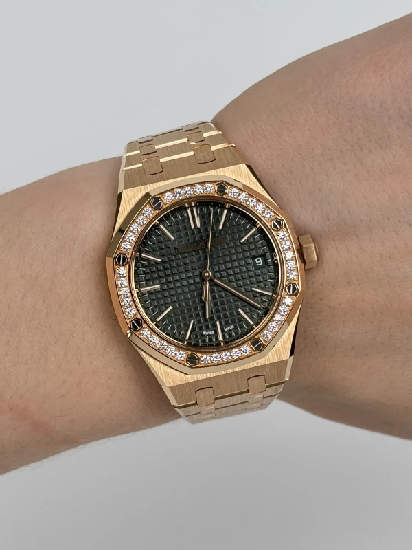 Audemars Piguet Royal Oak Selfwinding 37 mm «50-летний юбилей» 15551OR.ZZ.1356OR.03 8