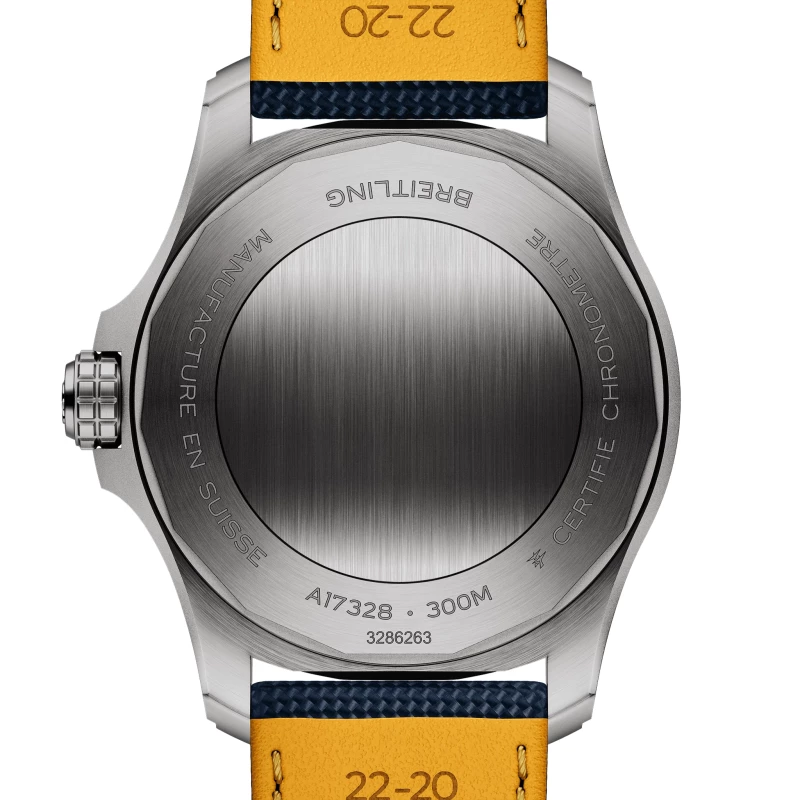 Breitling AVENGER AUTOMATIC 42 A17328101C1X1 3