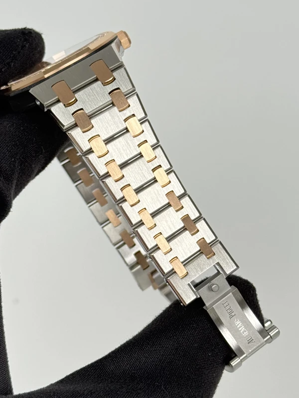 Audemars Piguet Quartz Steel and Gold 67651SR.ZZ.1261SR.01 7
