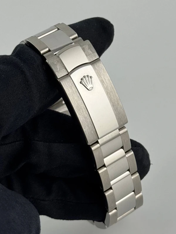 Rolex 40MM STEEL 116400gv-0002 4