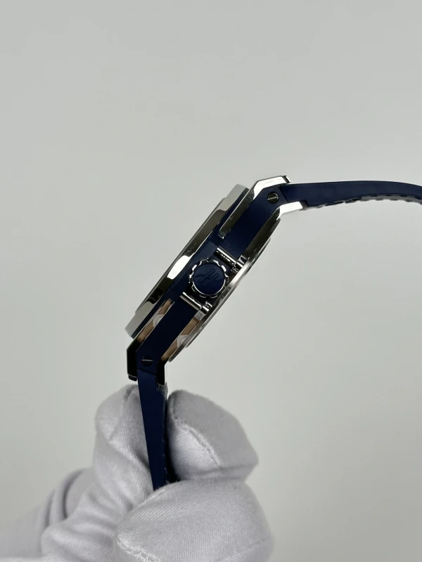 Hublot Bang Steel Blue Diamonds 38mm 361.SX.7170.LR.1204 6