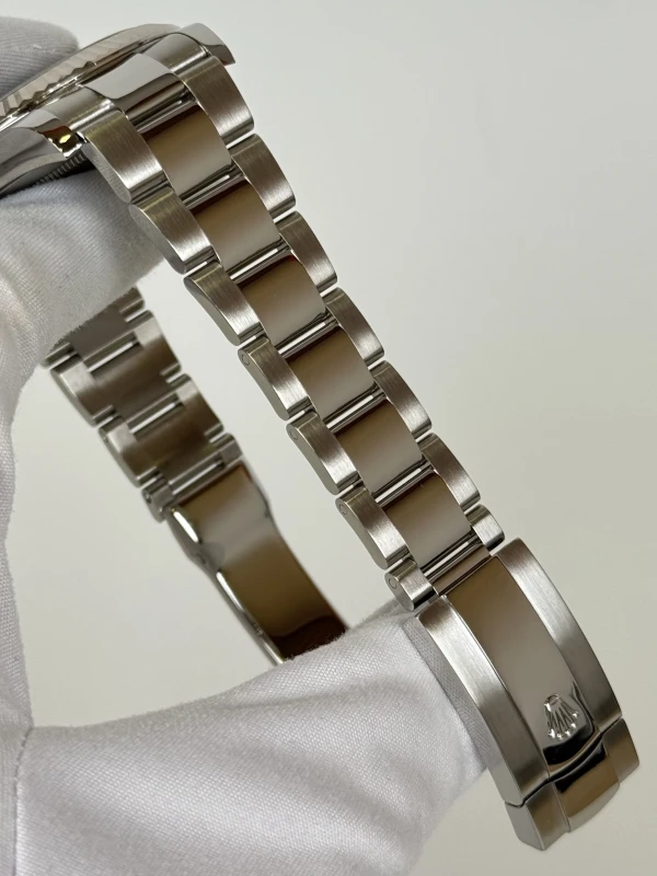 Rolex II 41mm Steel and White Gold 116334 Black 3