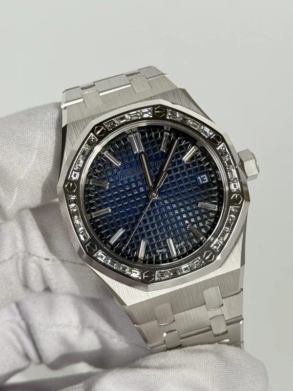 Audemars Piguet Selfwinding 37 mm 15551BC.ZZ.1356BC.01 3