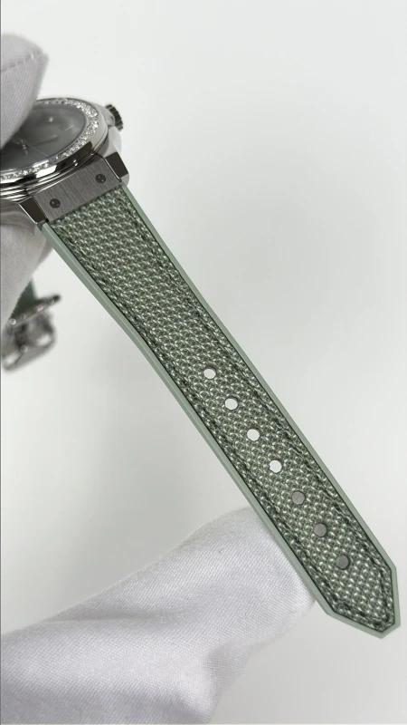 Hublot 581.NX.891G.NR.1104 4
