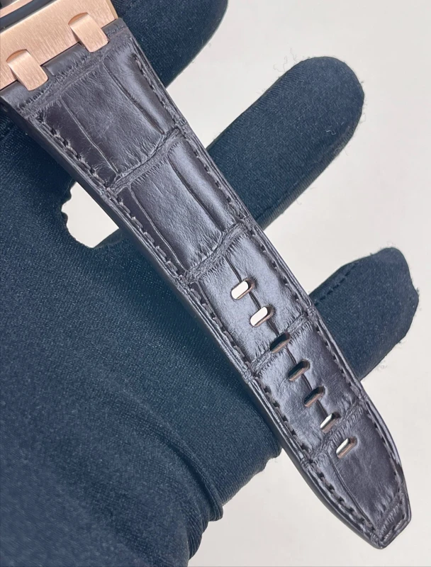 Audemars Piguet Chronograph 42mm 26470OR.OO.A125CR.01 6