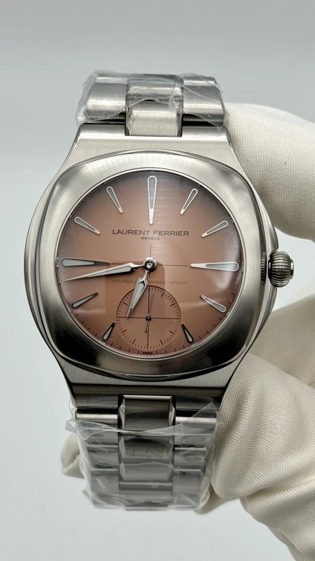 Laurent Ferrier Tourbillon Pursuit LCF044.T1.RN1 7