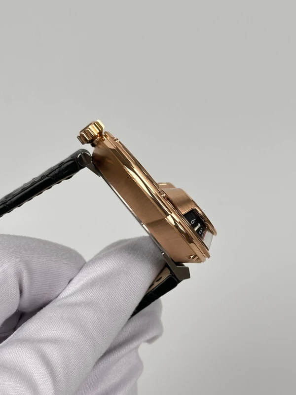 MB&F No.3 30.RTL.B 5