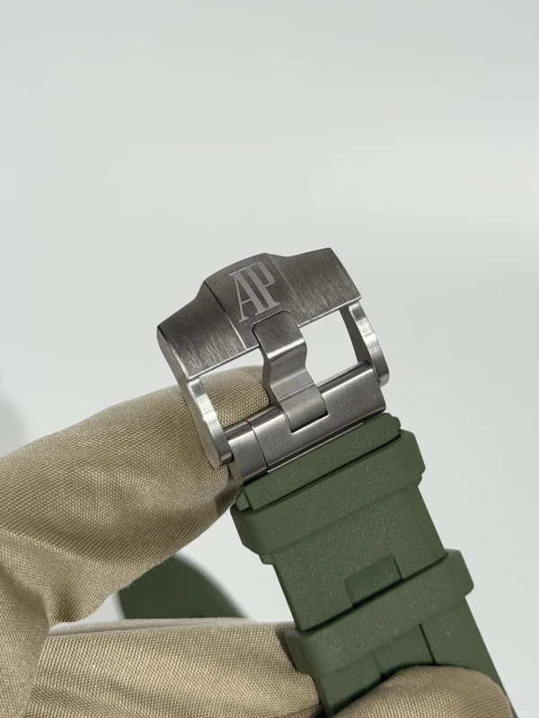 Audemars Piguet Diver 15720ST.OO.A052CA.01 6