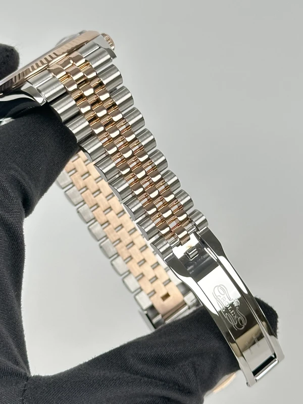 Rolex 36 mm, Oystersteel and Everose gold 126231-0027 6