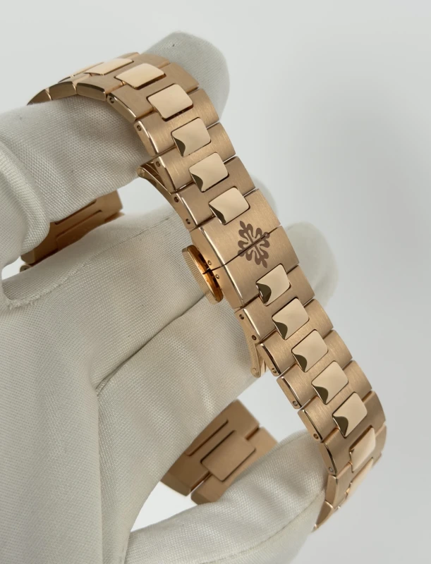 Patek Philippe Travel Time Chronograph  5990/1R-001 4