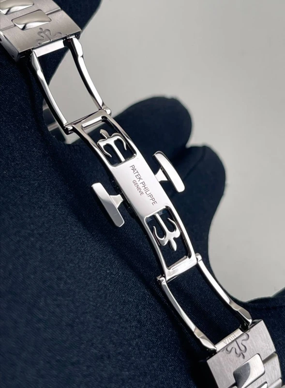 Patek Philippe 5740 5740/1G-001 6