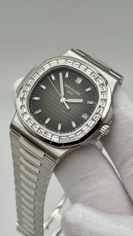 Patek Philippe Nautilus 5711/110P-001 3