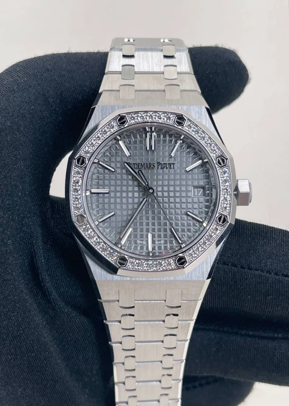 Audemars Piguet Selfwinding 37 mm 15551ST.ZZ.1356ST.06 5