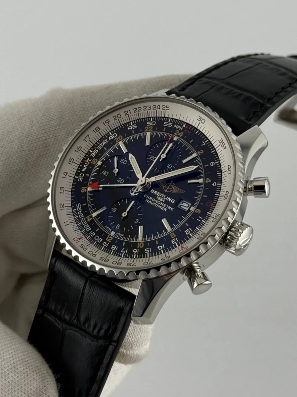 Breitling World A2432212/B726-441X 3