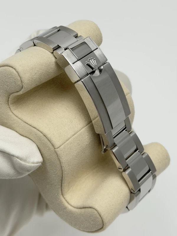 Rolex Cosmograph Daytona 40mm Steel 126500ln-0001 4