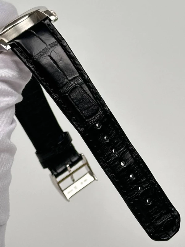 A. Lange & Sohne 115.025 7