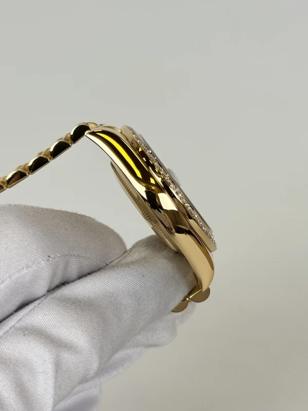 Rolex II 41mm Yellow Gold 218348 chdp 3