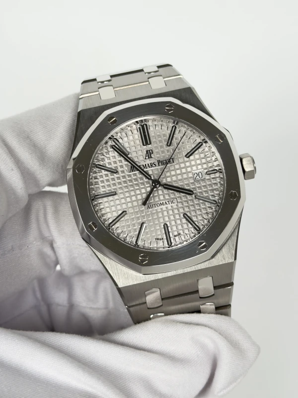 Audemars Piguet ROYAL OAK SELFWINDING 15403IP.OO.1220IP.01 3