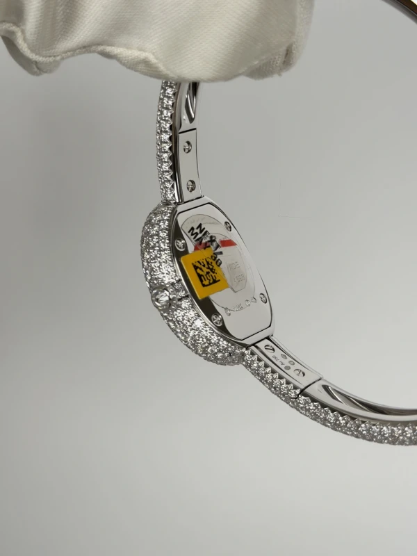 Cartier BAIGNOIRE WATCH HPI01854 7